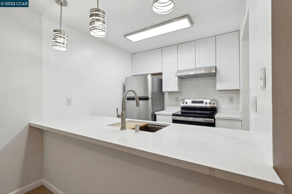 Concord, CA 94520,2450 Walters Way #11