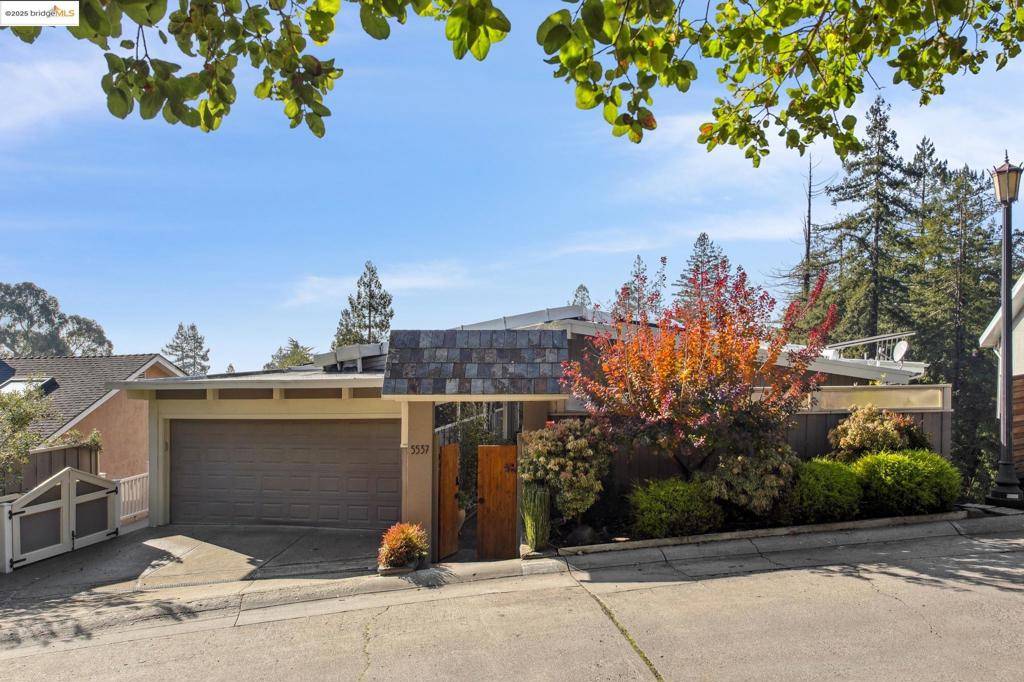 Oakland, CA 94611,5537 La Salle Avenue