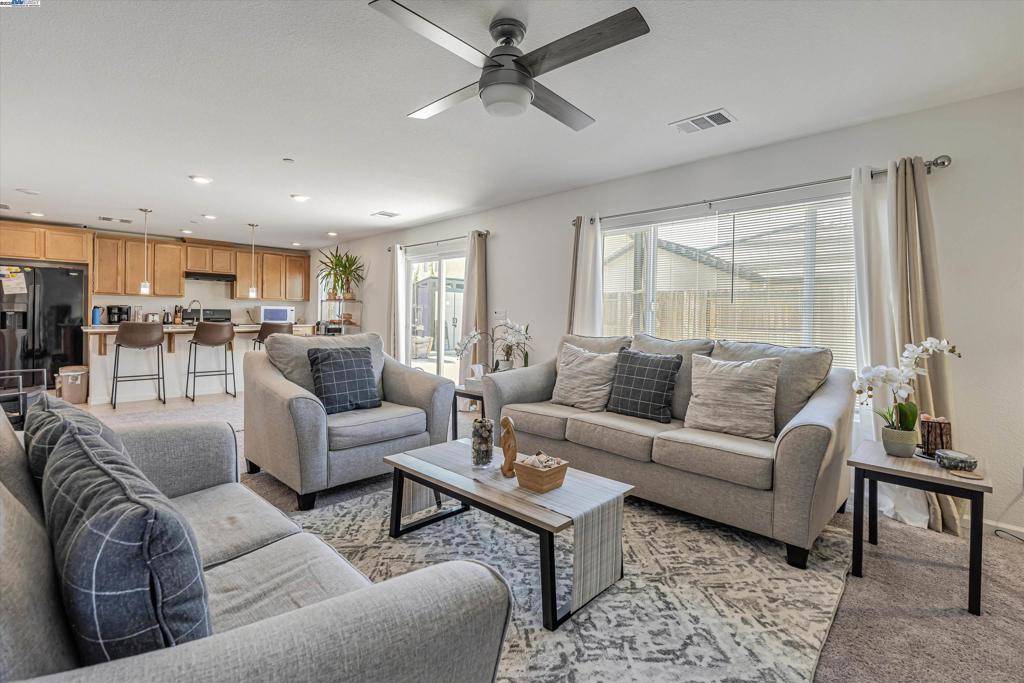 Manteca, CA 95337,1769 Townsend Ave