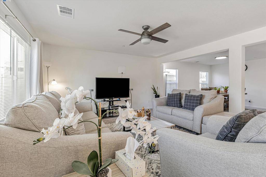 Manteca, CA 95337,1769 Townsend Ave
