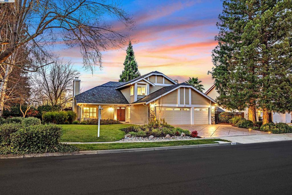 Pleasanton, CA 94588,7833 Foothill Knolls Dr
