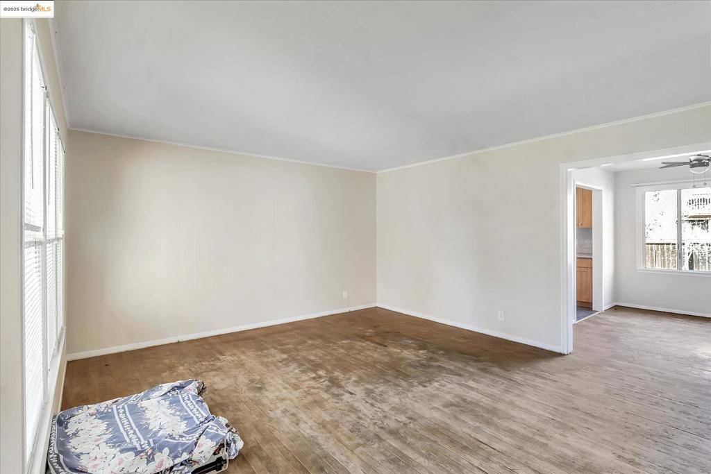 Redwood City, CA 94063,827 chestnut st