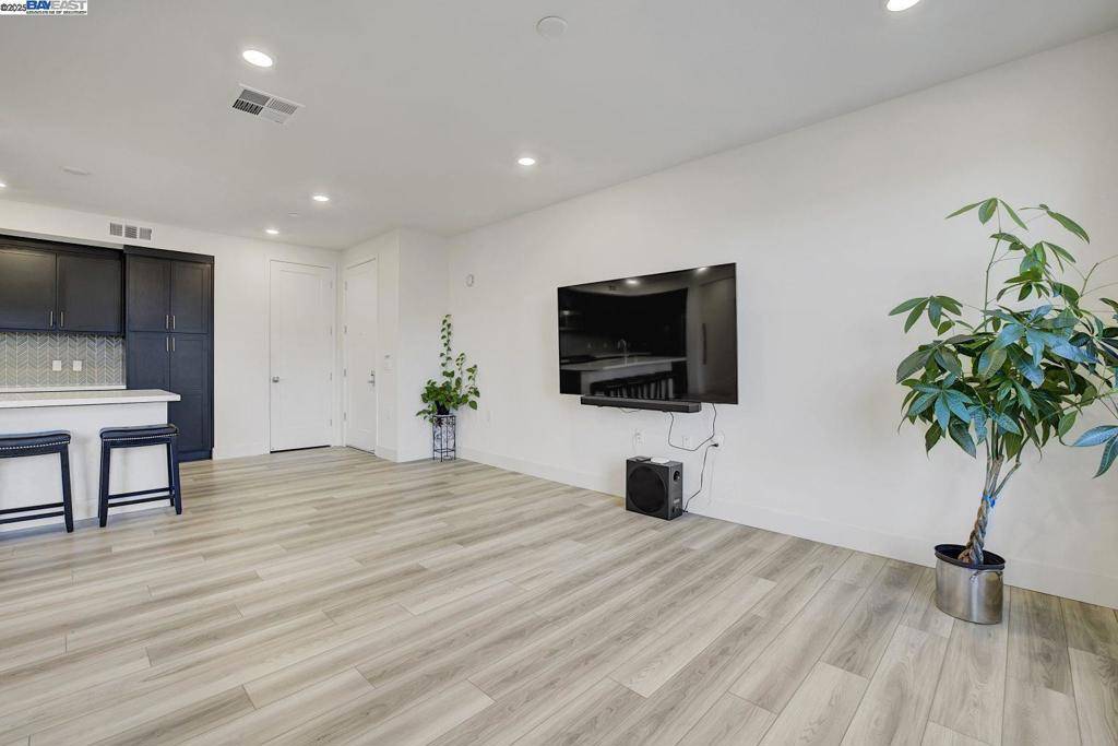 Fremont, CA 94538,3690 Innovation Way #300