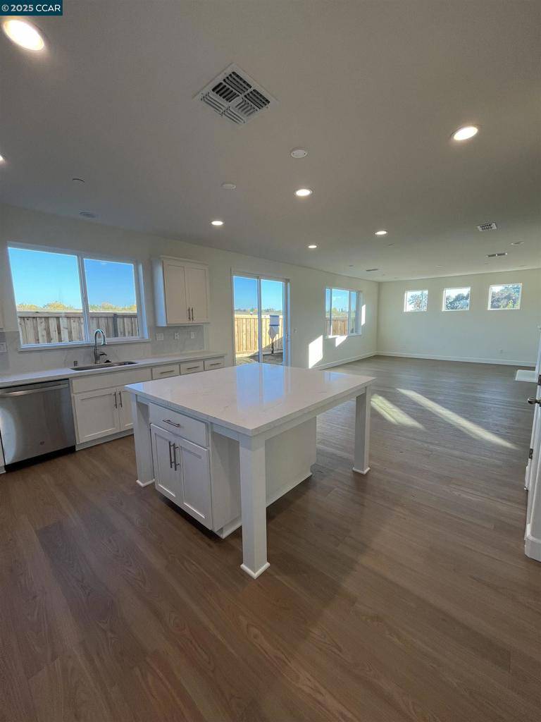 West Sacramento, CA 95691,2825 Elderberry Street