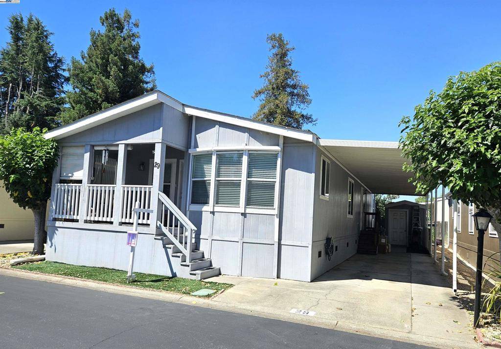 Pleasanton, CA 94566,3231 Vineyard Ave., #29