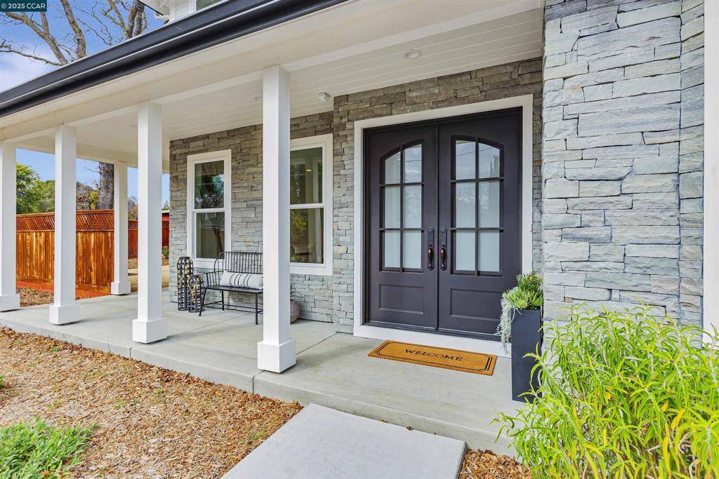 Pleasant Hill, CA 94523-3509,200 Royal Oaks Pl