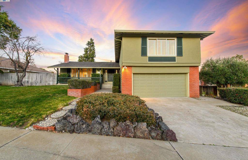 Pleasanton, CA 94588,4957 Forest Hill Drive