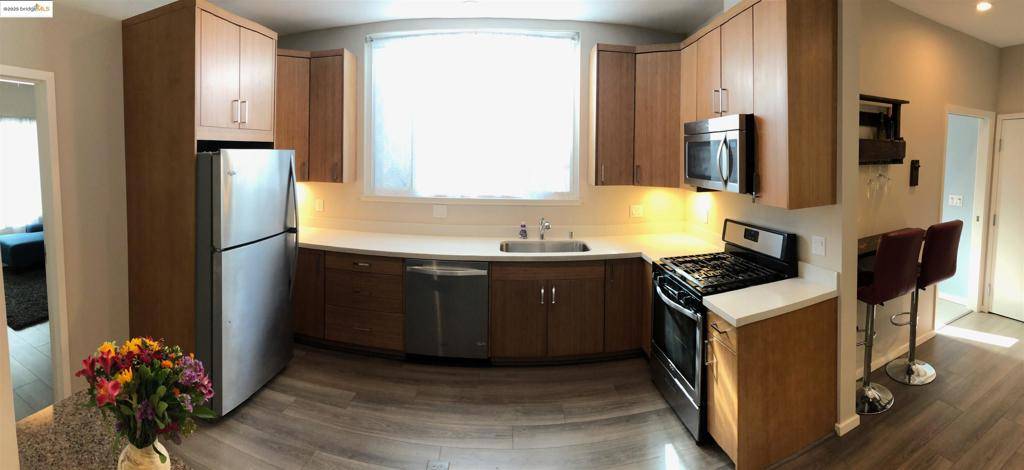Oakland, CA 94605,562 29th St