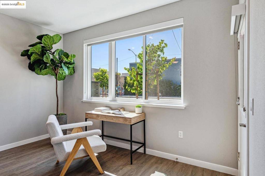 Oakland, CA 94607,2400 Adeline ST #208
