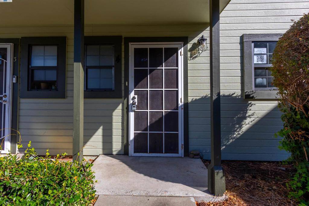 Hayward, CA 94541,389 Laurel Ave #4