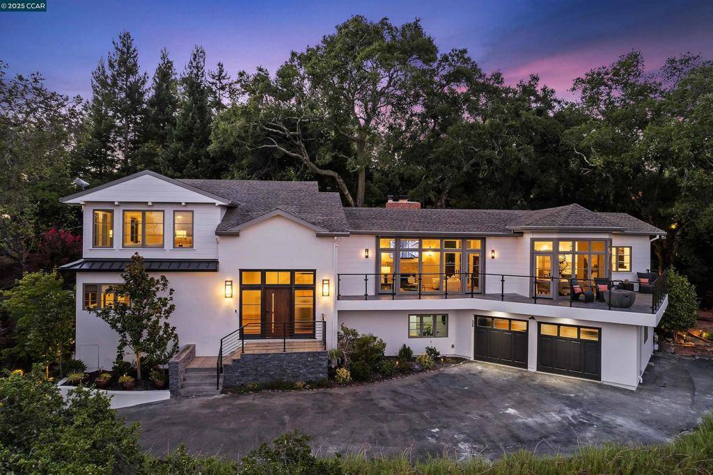 Orinda, CA 94563,24 La Campana Rd