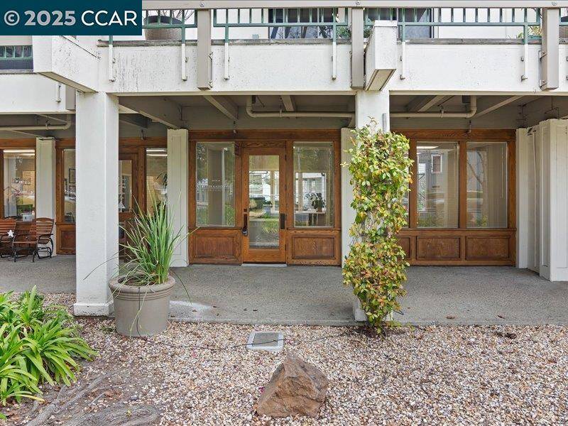 Pleasant Hill, CA 94523,101 Gregory Lane #45