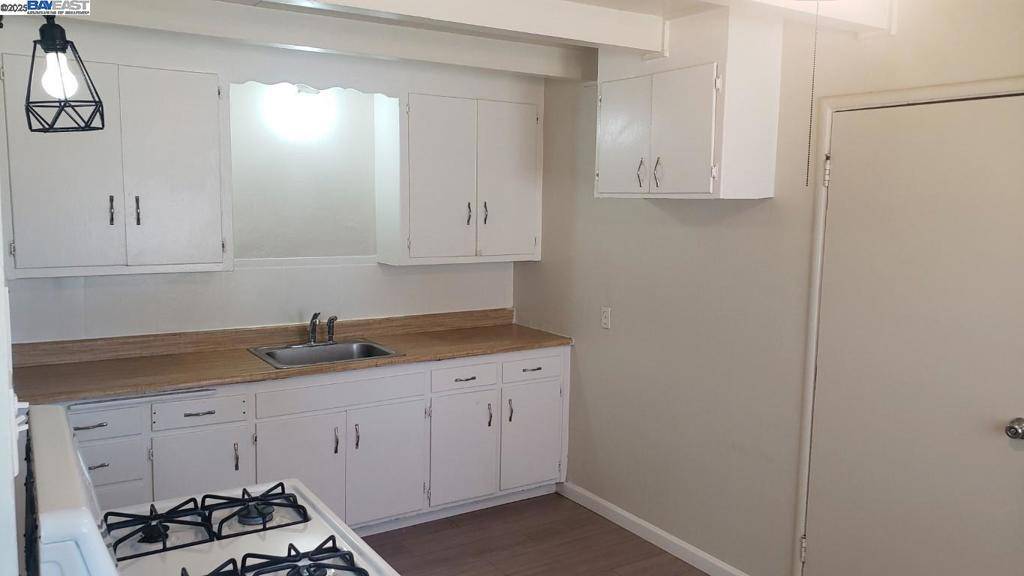 Newark, CA 94560,36593 Leone St
