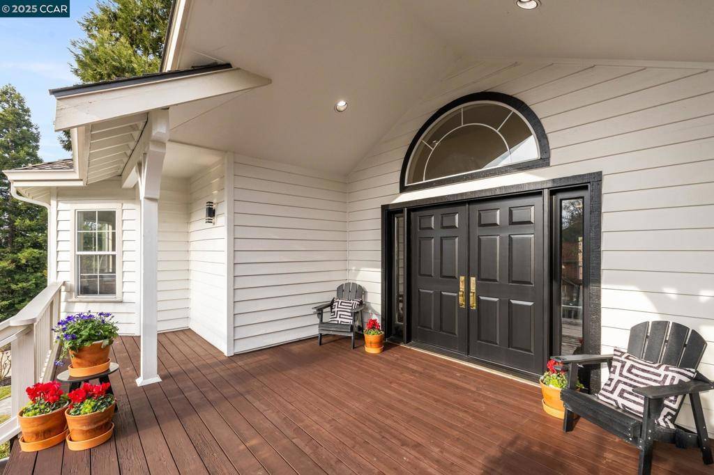 Alamo, CA 94507,216 Dorchester Ln