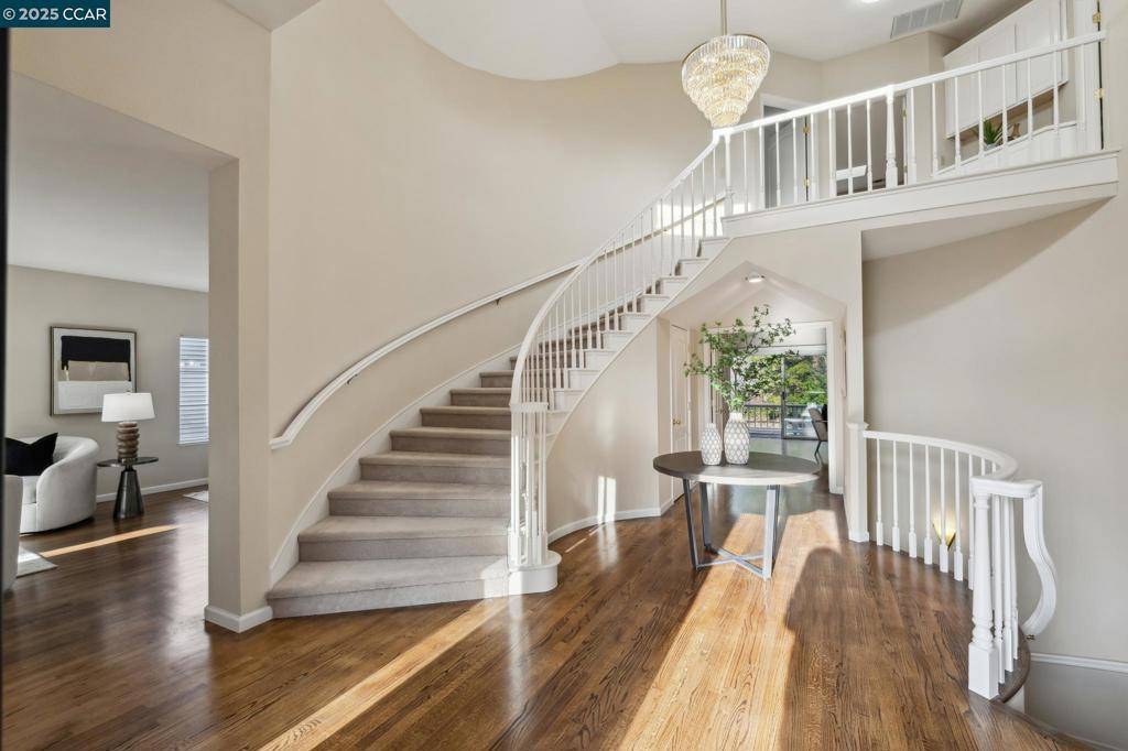 Alamo, CA 94507,216 Dorchester Ln
