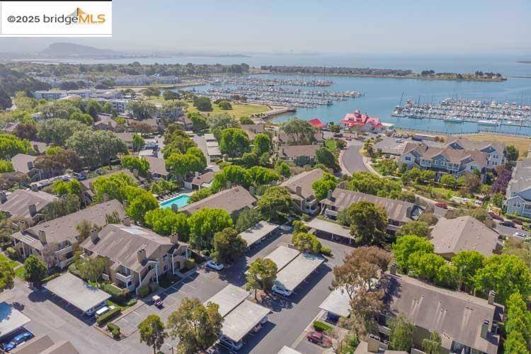 Richmond, CA 94804,92 Schooner Ct