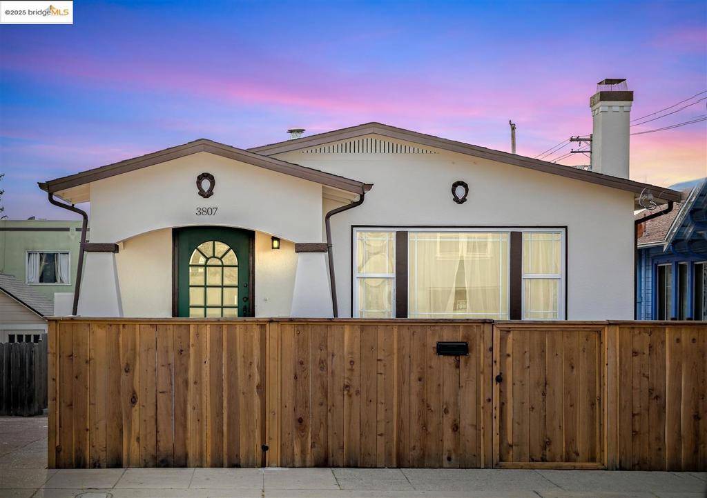 Oakland, CA 94601,3807 San Juan St