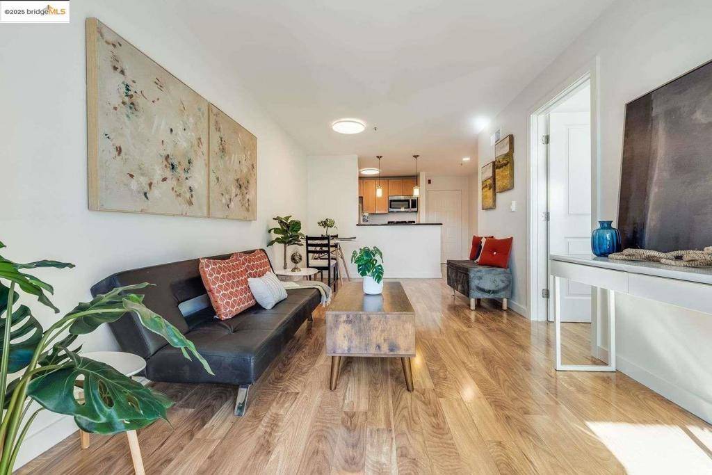 Emeryville, CA 94608,6400 Christie AVE #5209