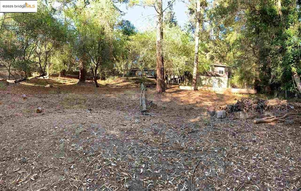 Oakland, CA 94611,6696 Moore Dr