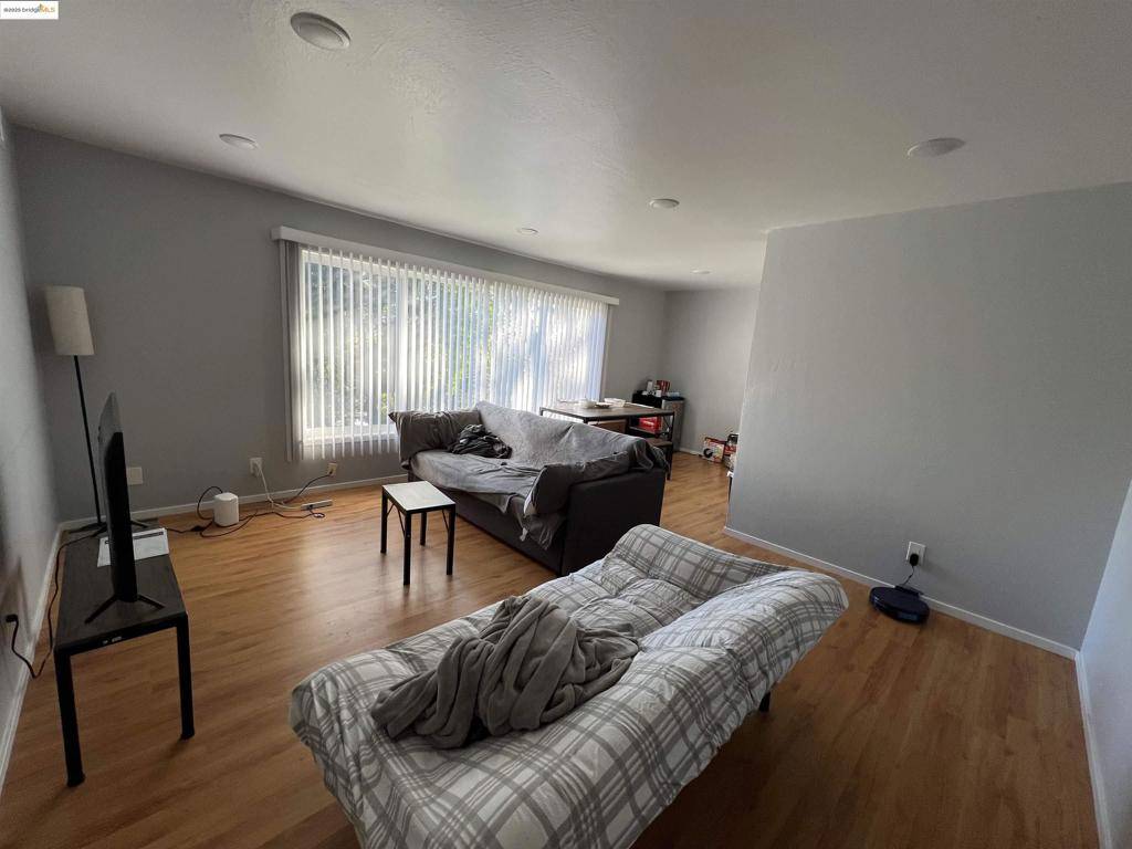 Berkeley, CA 94704,2636 WARRING ST