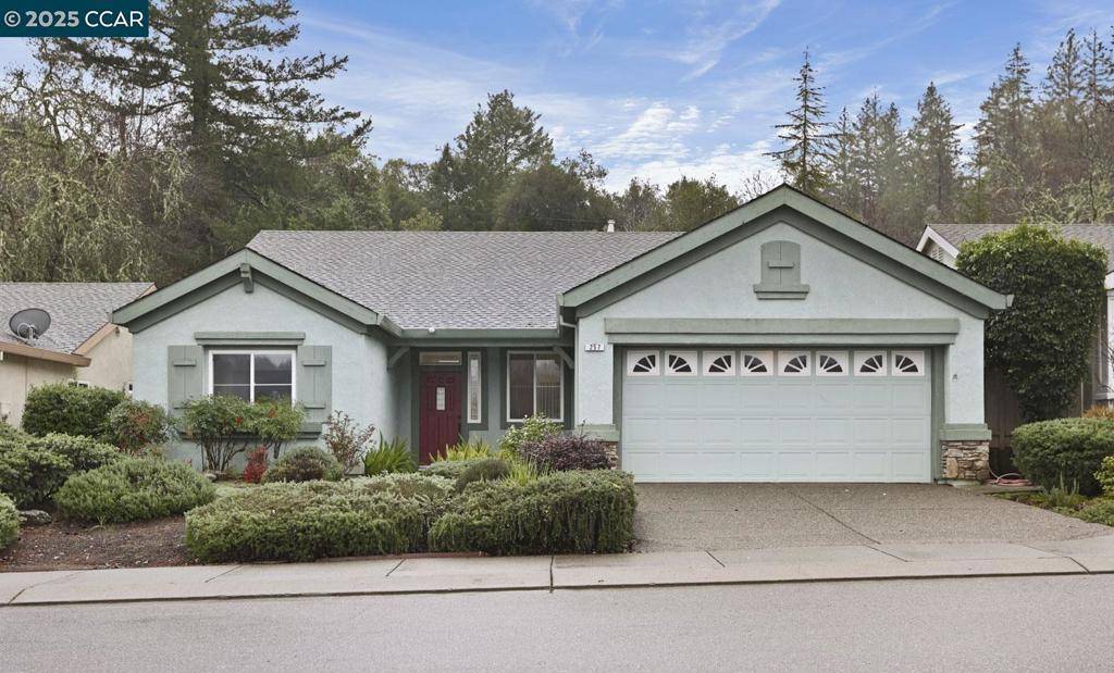Cloverdale, CA 95425-5437,257 Red Mountain Drive