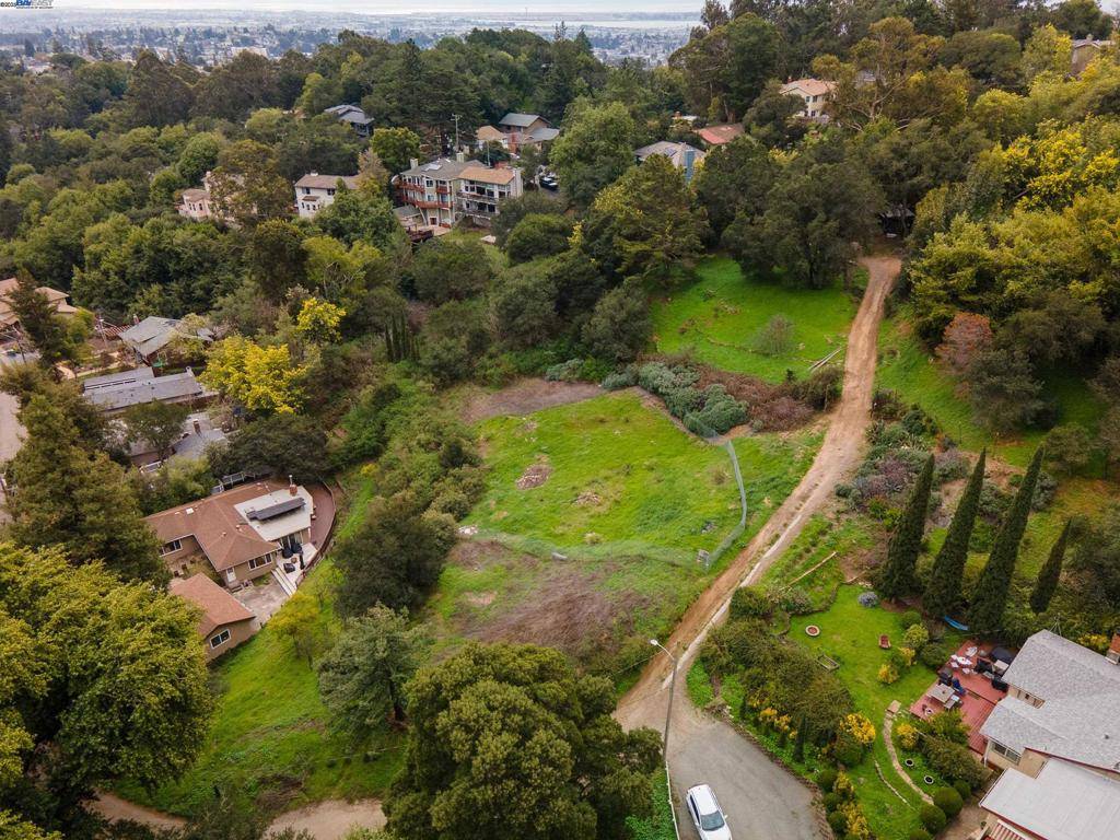 Oakland, CA 94608,0 London Rd