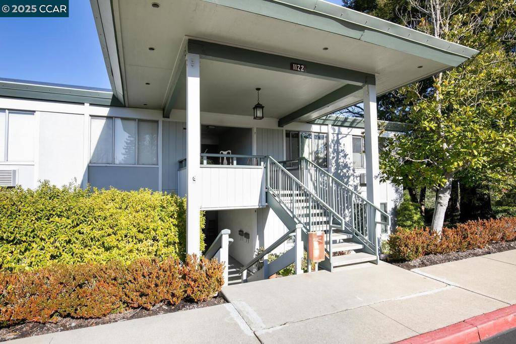 Walnut Creek, CA 94595,1122 Skycrest Dr #6