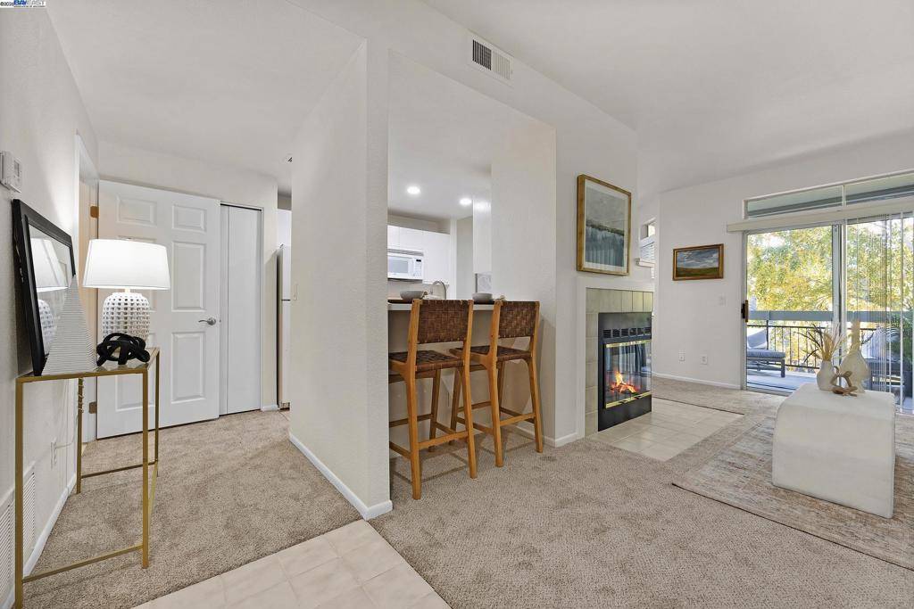 Pleasanton, CA 94588,7670 Canyon Meadow Cir #E