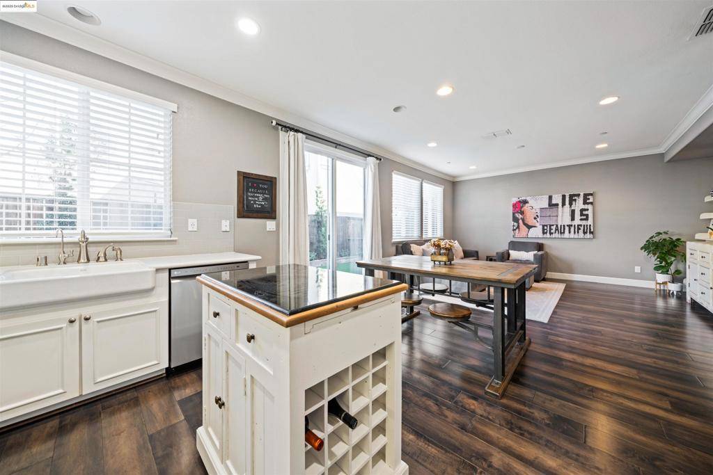 Martinez, CA 94553,246 Ladybug Ln