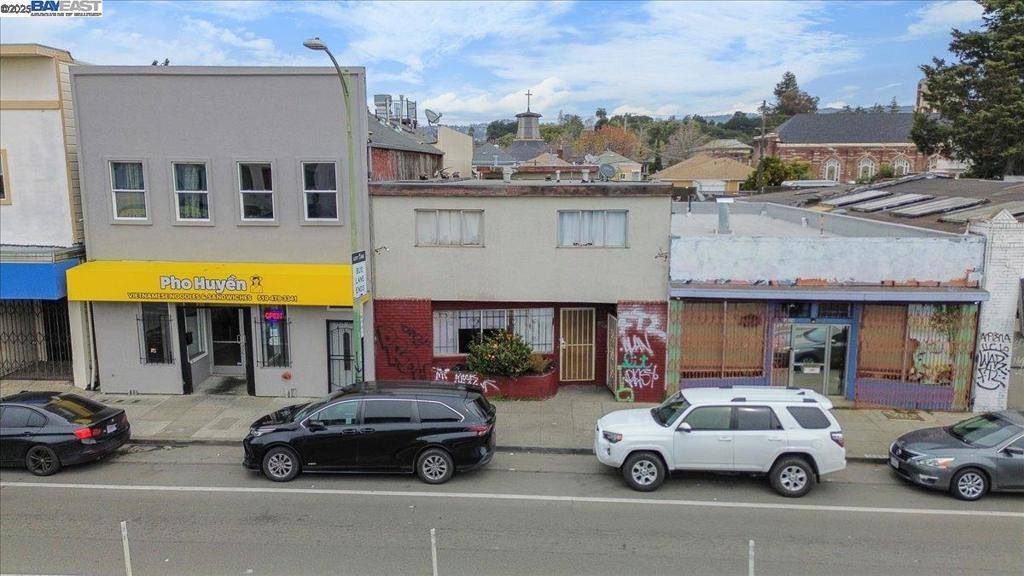 Oakland, CA 94606,1622 International Blvd