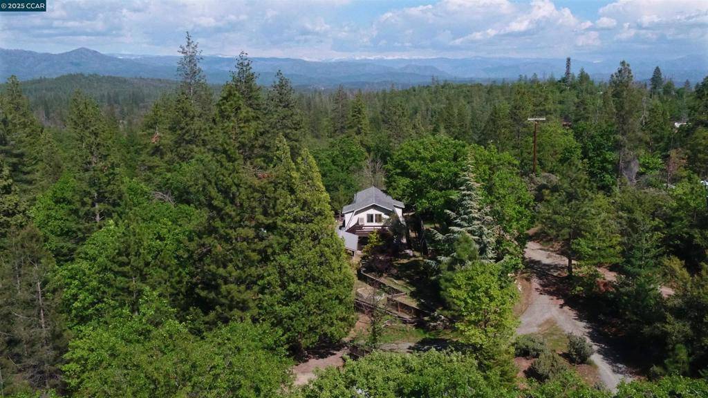 Coulterville, CA 95311,9687 Manzanita Way