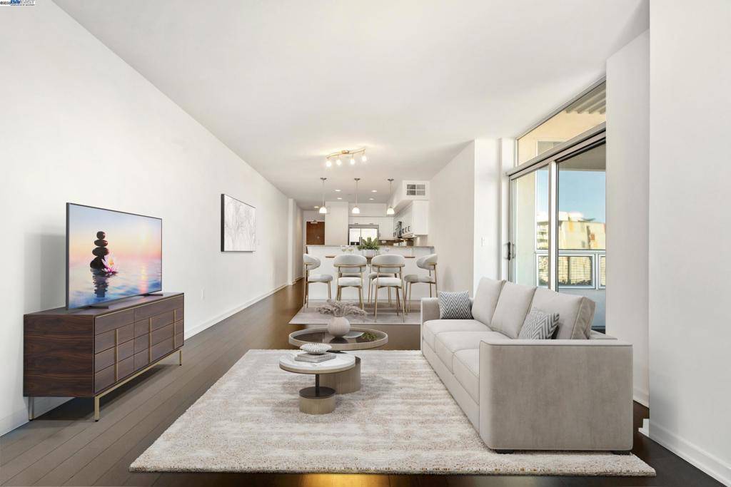 Oakland, CA 94612,630 Thomas L Berkley Way #623