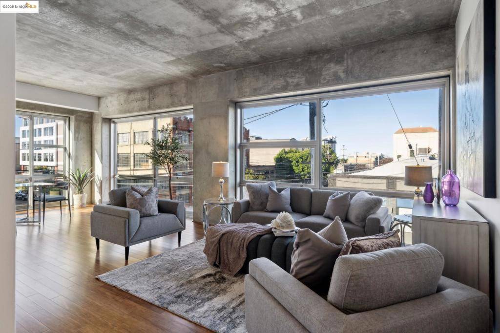 Oakland, CA 94607,428 Alice St #328