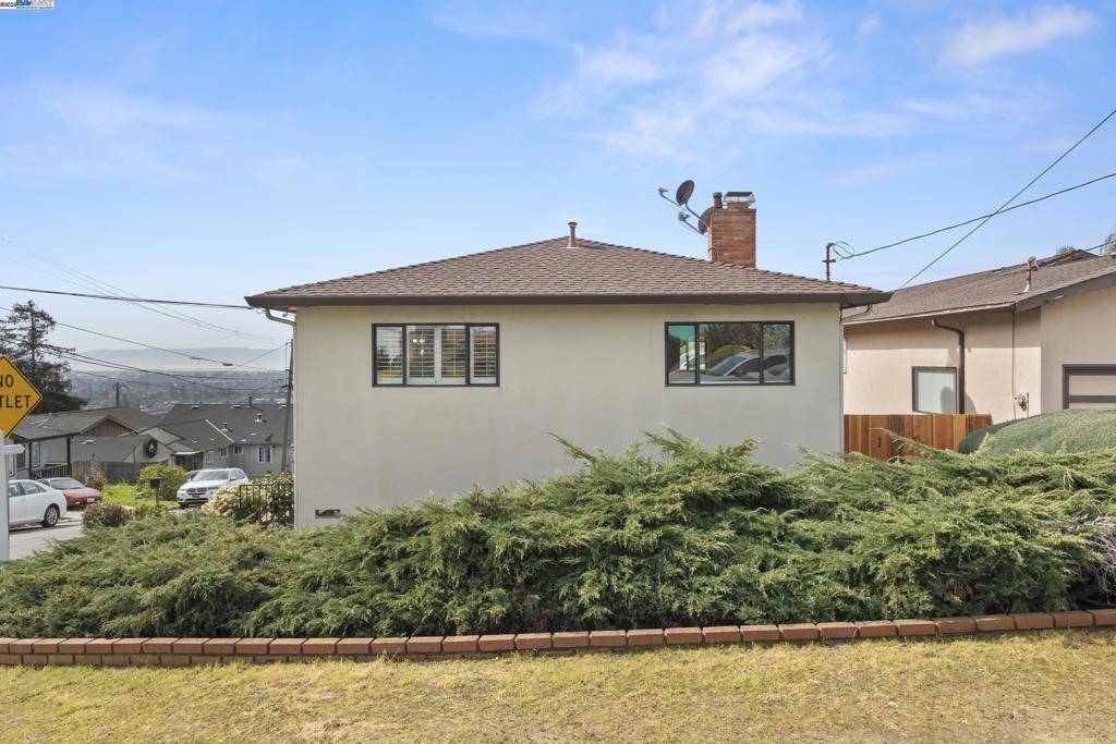 San Leandro, CA 94578,2122 Pico Pl