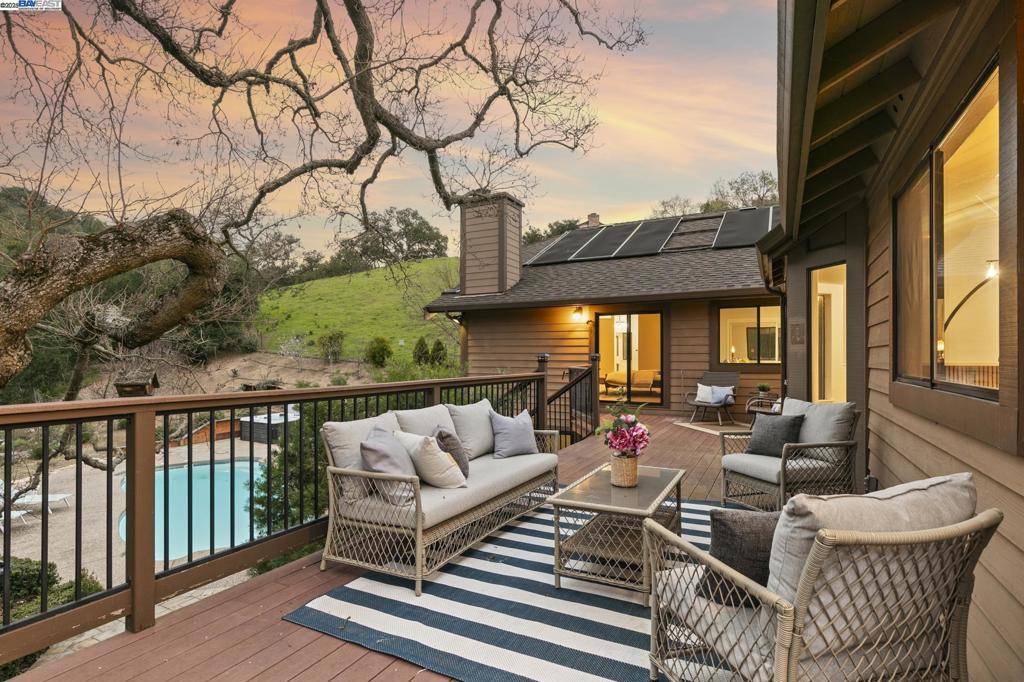 Pleasanton, CA 94588,5022 Foothill Rd