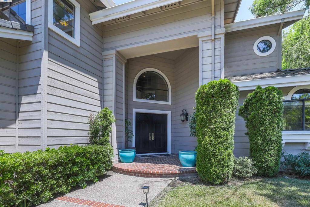 Danville, CA 94506,20 La Vista Way