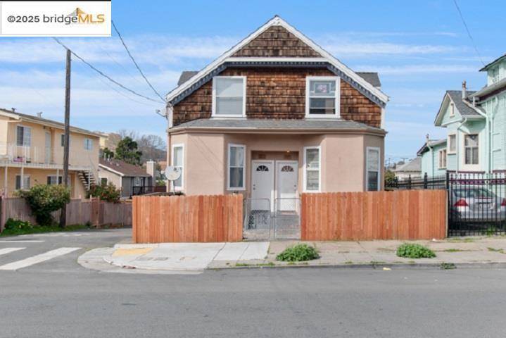 Oakland, CA 94606,2033 22nd Ave