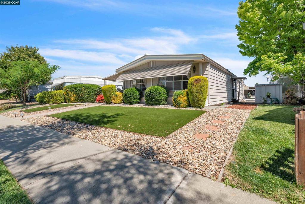 Concord, CA 94520,2137 Dalis Dr