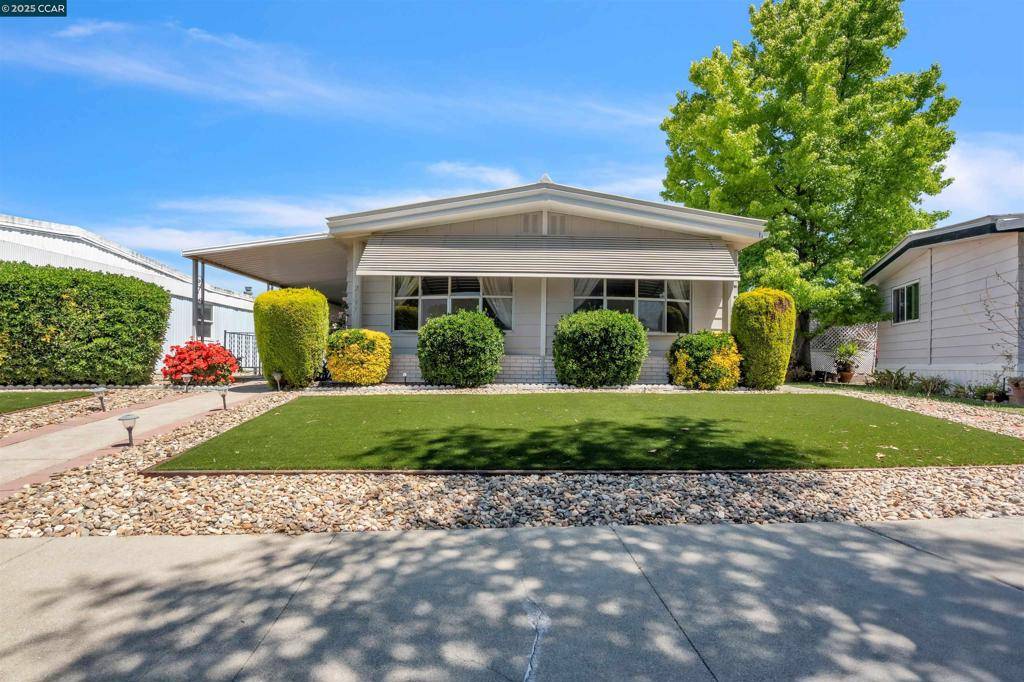Concord, CA 94520,2137 Dalis Dr