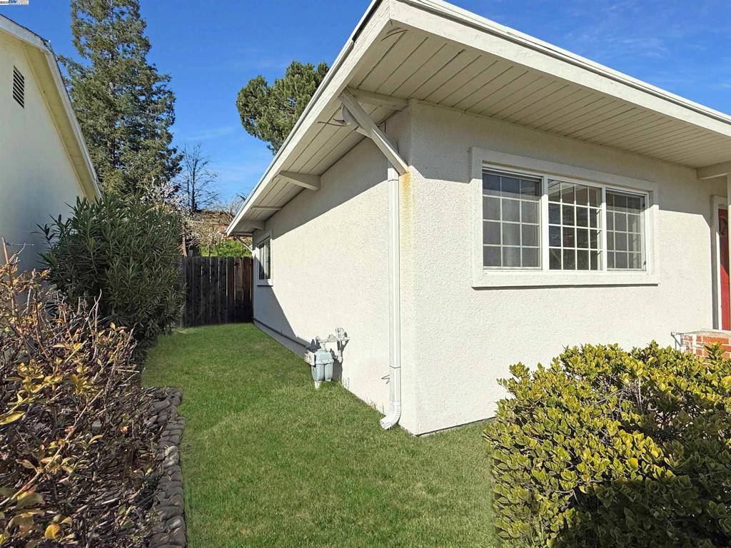 Martinez, CA 94553,725 Palm Ave