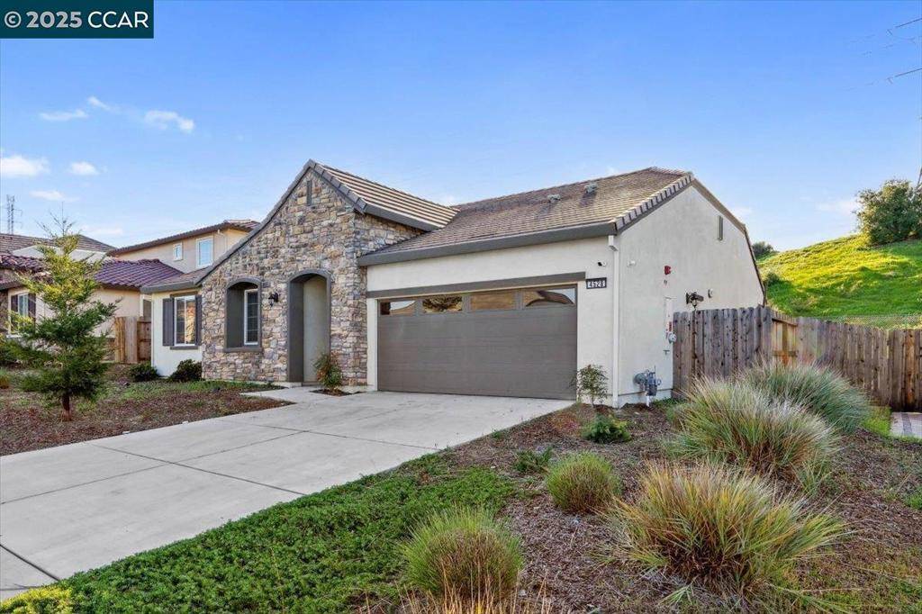 Antioch, CA 94531,4528 Benton St