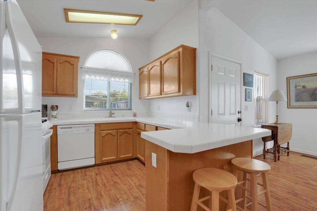 Livermore, CA 94551,5158 Sundance Dr