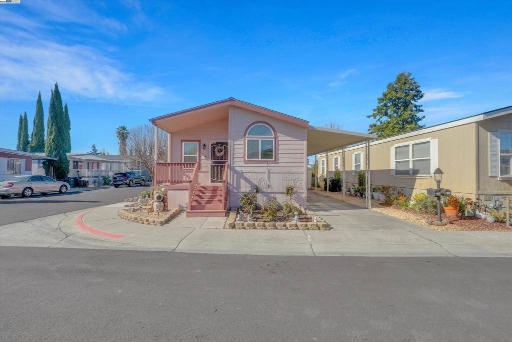 Livermore, CA 94551,5158 Sundance Dr