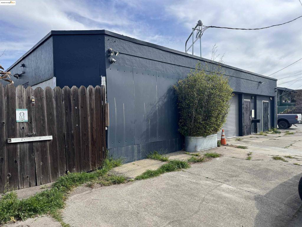 Oakland, CA 94601,2928 Chapman St