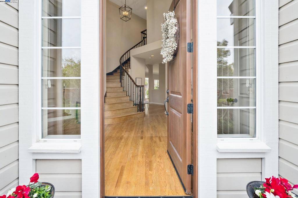 Walnut Creek, CA 94598,221 Cheval Ln