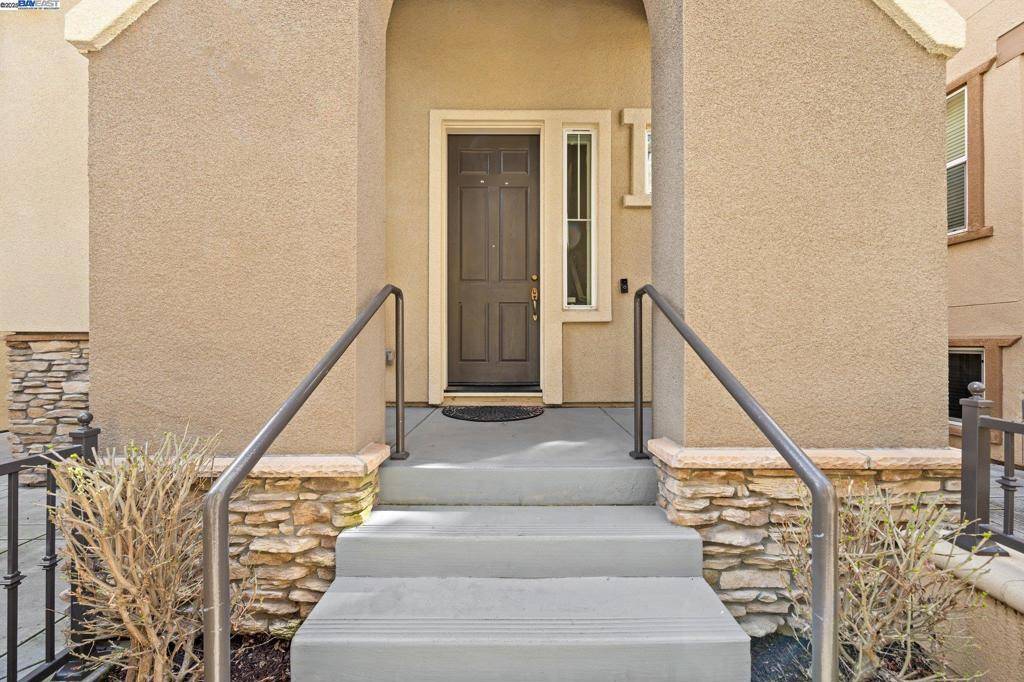 Fremont, CA 94539,49030 Feather Grass Ter