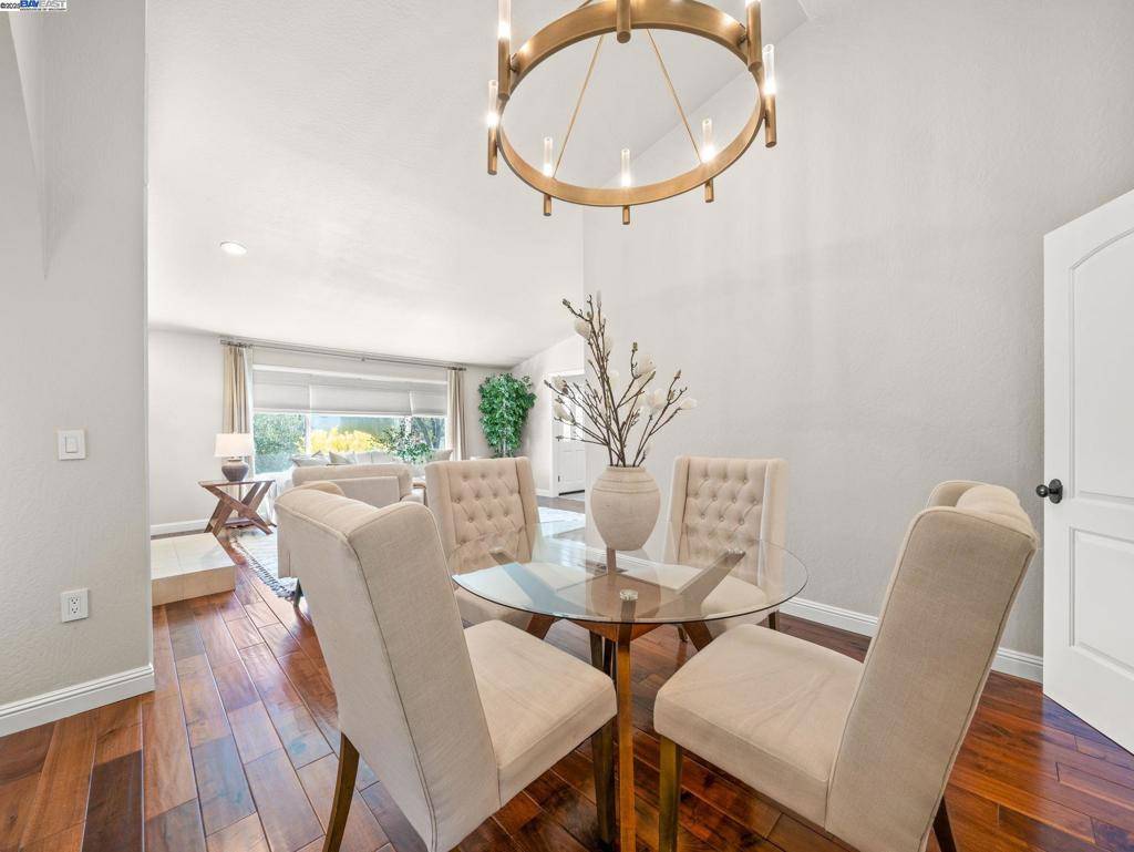 Pleasanton, CA 94566,484 Del Sol Ave