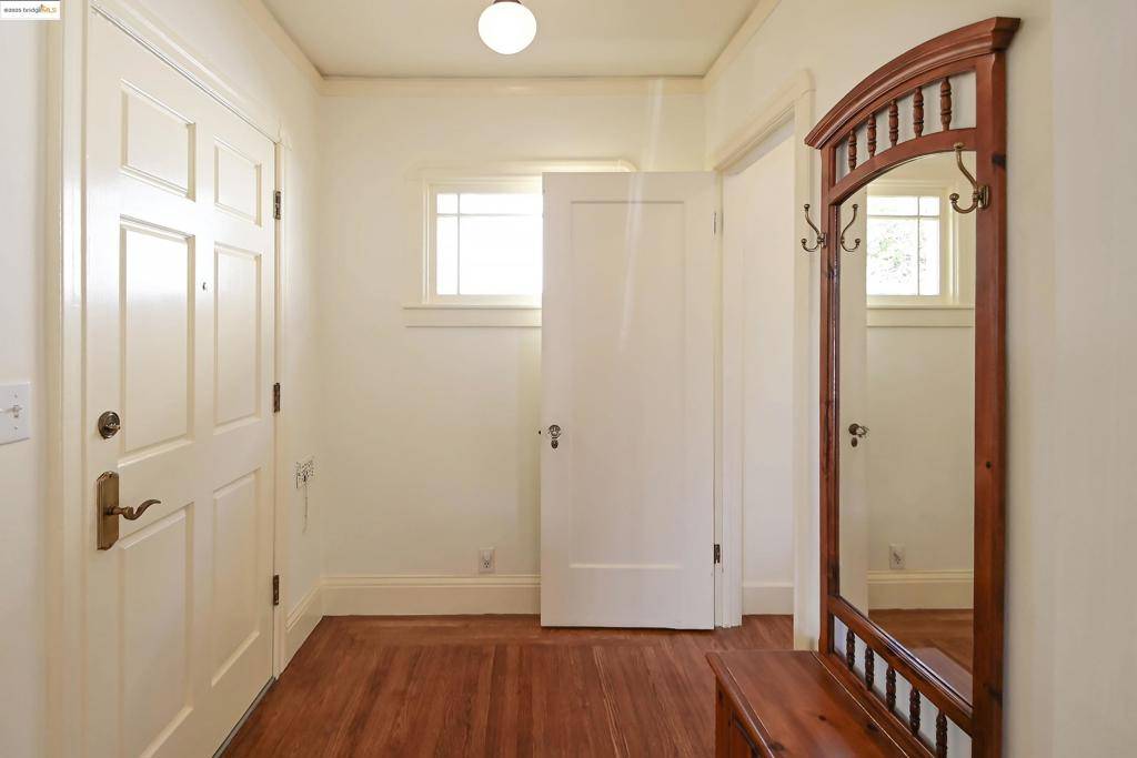 Berkeley, CA 94702,2741 Acton