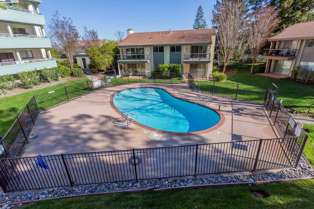Walnut Creek, CA 94595,1613 Ptarmigan Drive #1A