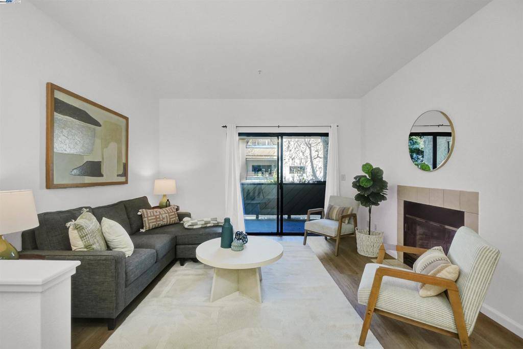 Hayward, CA 94545,25850 Kay Ave #228